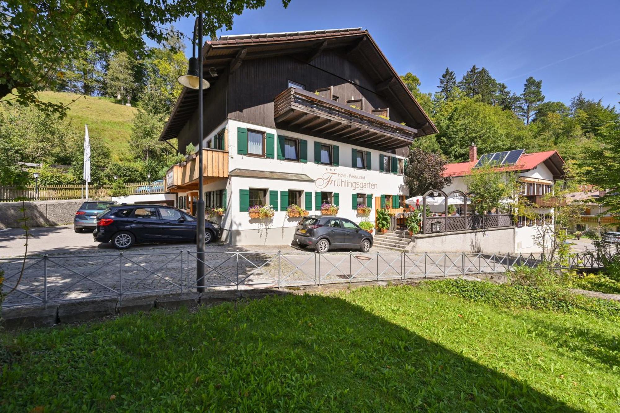 Hotel Restaurant Fruehlingsgarten Fussen Exterior photo